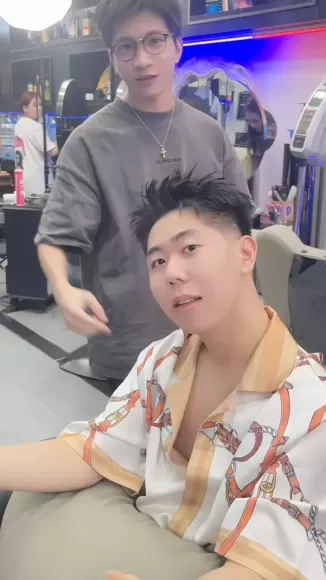 Uốn tóc Tiêu chuẩn